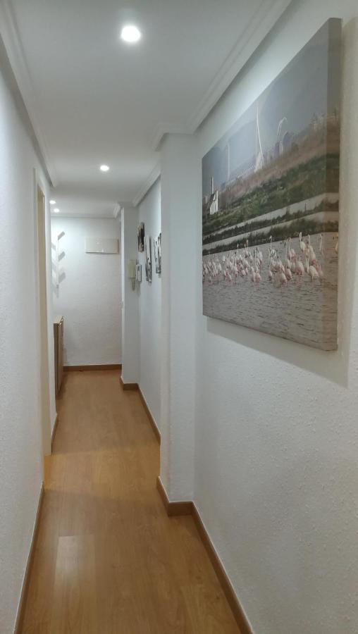 Centrico Apartamento En Valencia Proximo Parada De Metro Angel Guimera Екстериор снимка